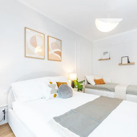 Apartmán Rentero Spacious Smichov 2 Bedroom With Excellent Tram Connection Praha