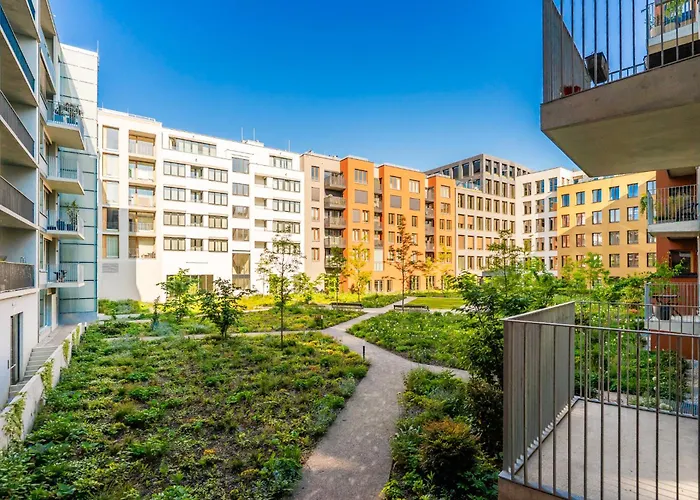 Rentero Spacious Smichov 2 Bedroom With Excellent Tram Connection Apartman Prága