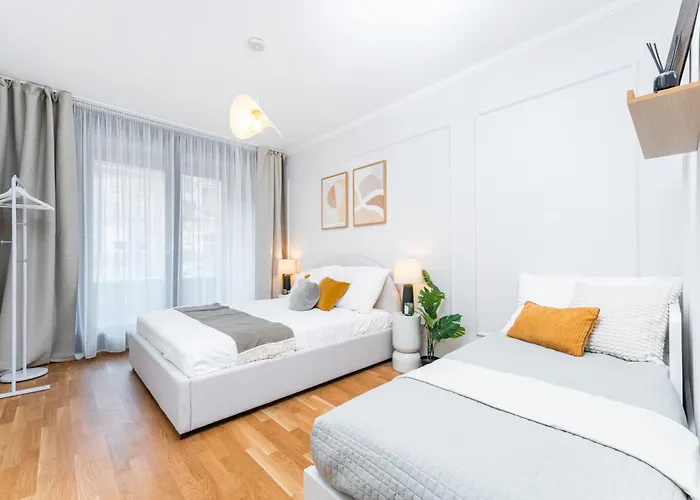 Rentero Spacious Smichov 2 Bedroom With Excellent Tram Connection