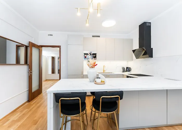 Rentero Spacious Smichov 2 Bedroom With Excellent Tram Connection * Prága