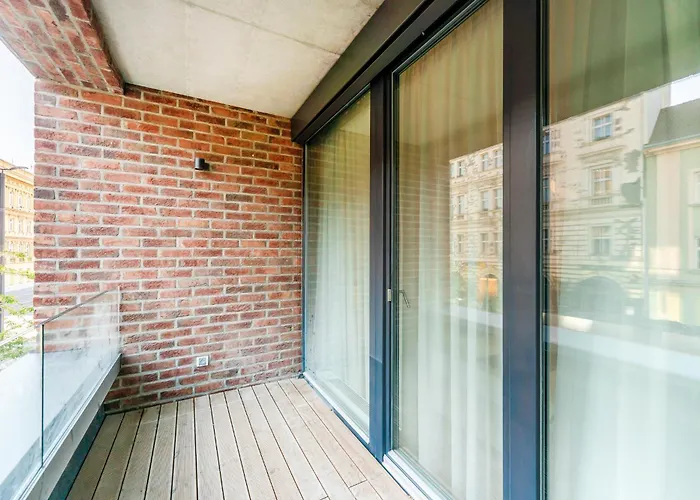 Rentero Spacious Smichov 2 Bedroom With Excellent Tram Connection * Prága