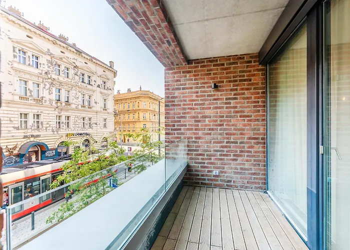 Rentero Spacious Smichov 2 Bedroom With Excellent Tram Connection