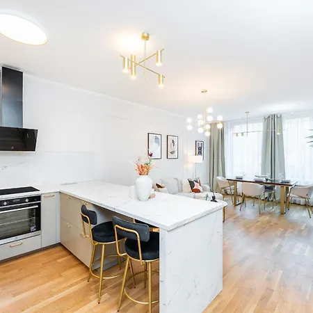 Apartamento Spacious Smíchov 2 Bedroom With Excellent Tram Connection