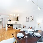 Rentero Spacious Smichov 2 Bedroom With Excellent Tram Connection Lejlighed *