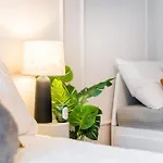 Rentero Spacious Smichov 2 Bedroom With Excellent Tram Connection